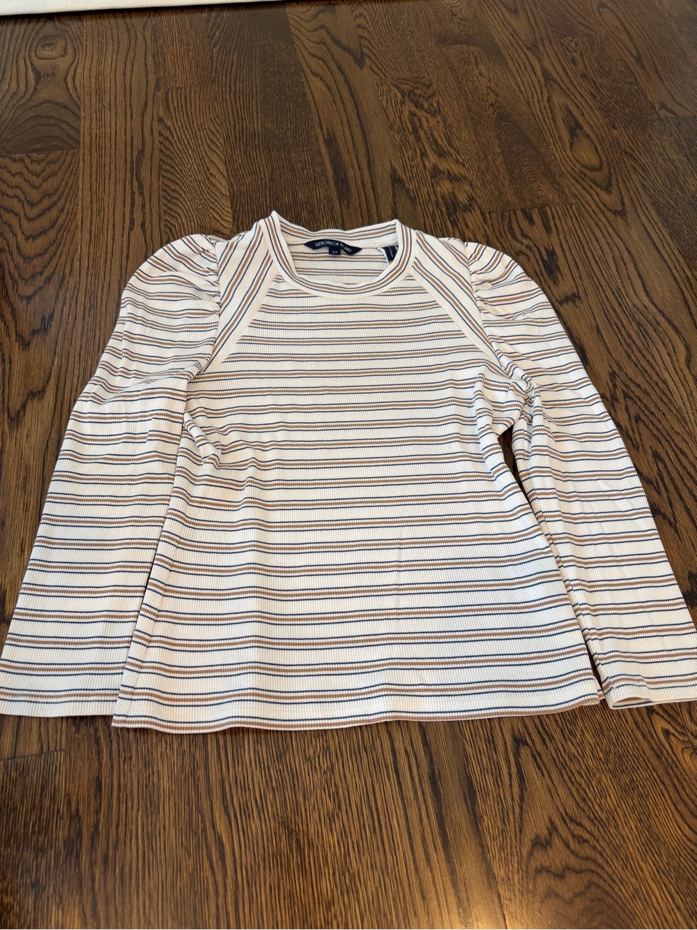 Like NewVeronica Beard Bouvet tee Sz Small!